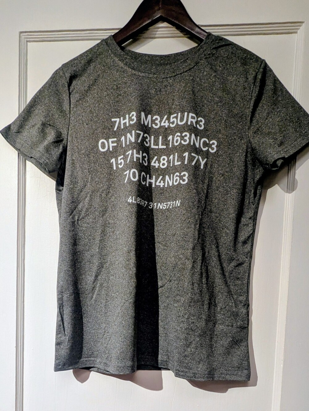 Women's Letter-Printed The Measure Of Intelligence Is The Ability To Change Top